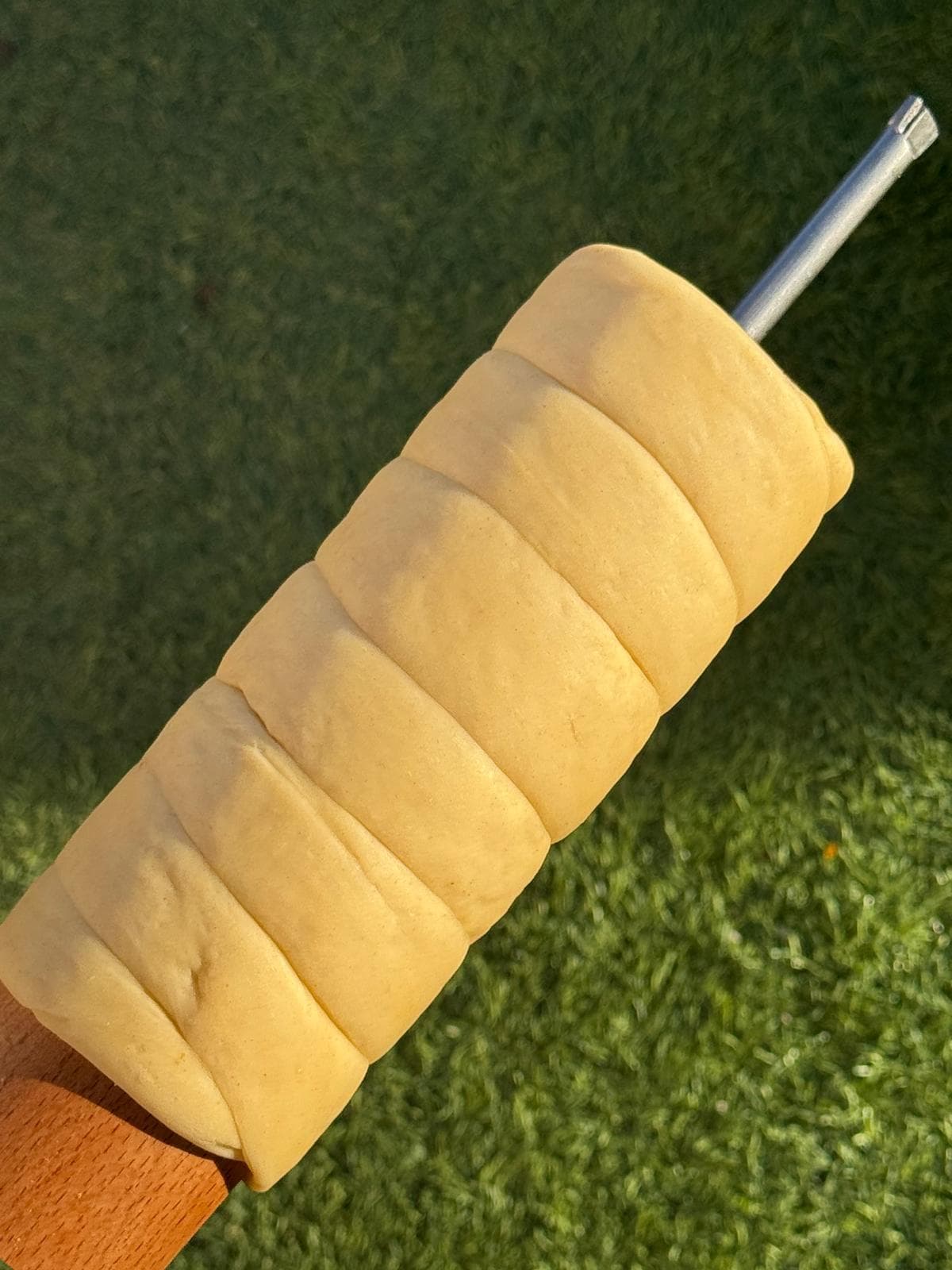 Chimney Cake pronto a ir ao forno