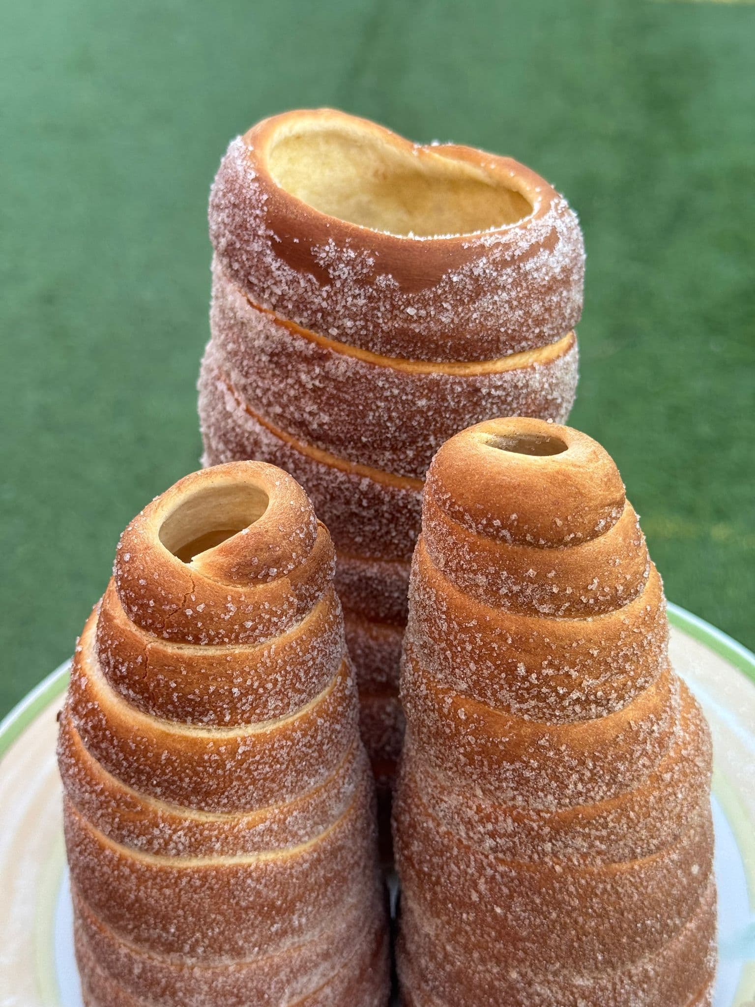 2 Cones e 1 Cilindro